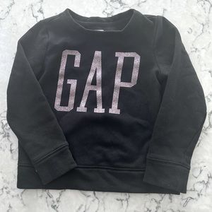 🤍GAP girls black sweatshirt. Beautiful glitter logo, size 8, never worn